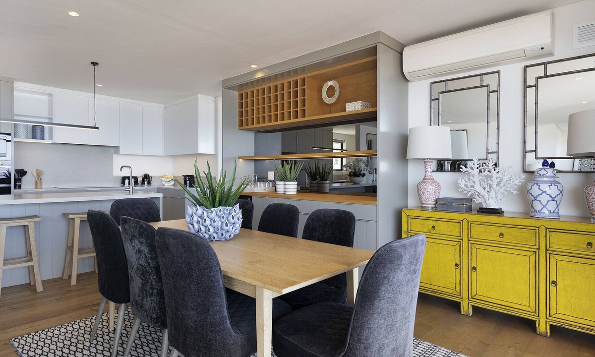 Sea Point Apartment | Alpha One 501 by HMH
