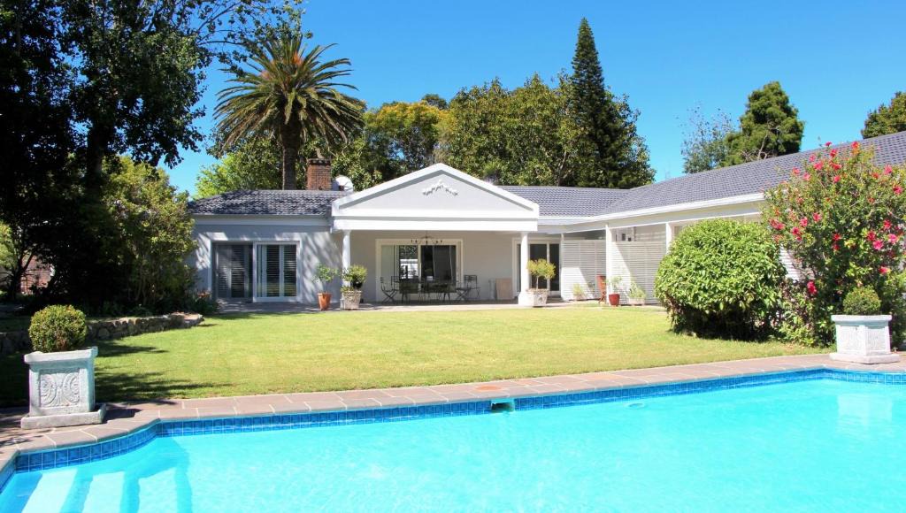 Alphen Cabin | Alphen Lodge Constantia