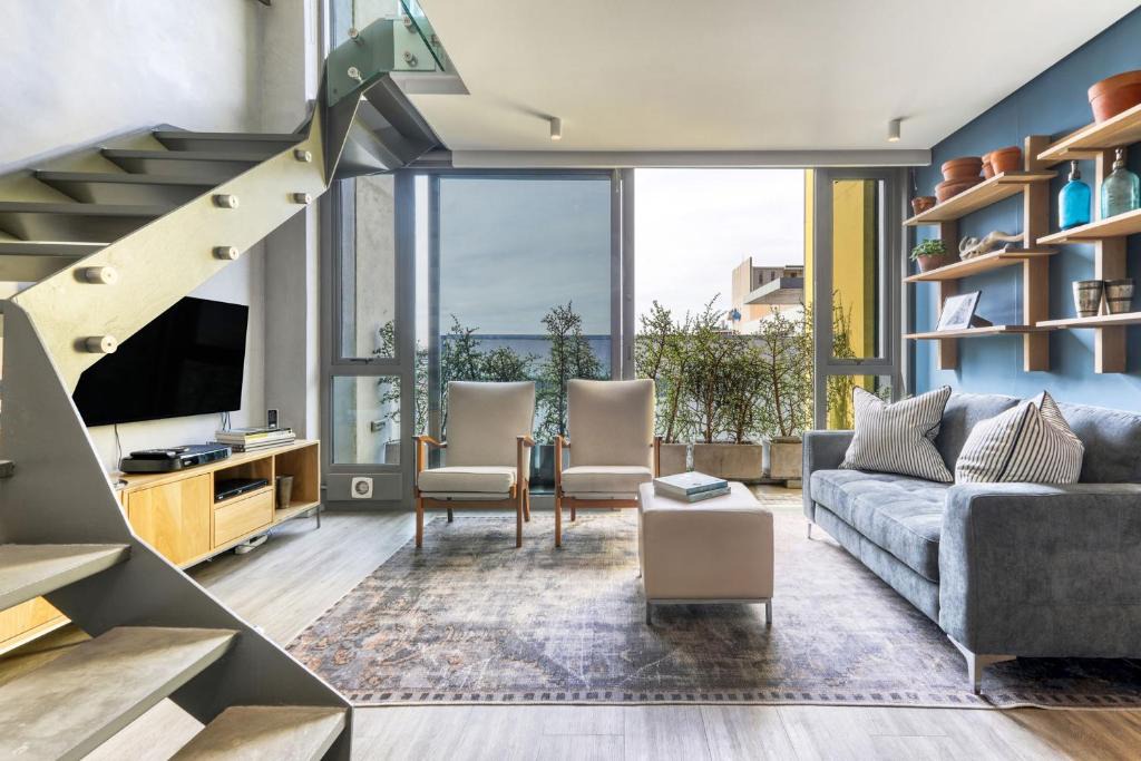 Bo'Kaap Apartment | Always-Power Stylish De Waterkant Loft
