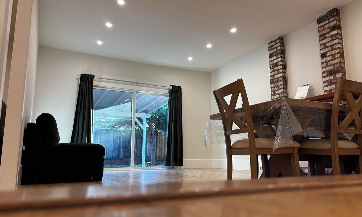 Centerville House | Amazing 3-bedroom house in Fremont perfect for your getaway