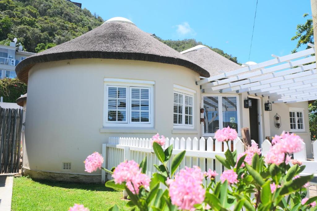 Wilderness Bed & Breakfast | Amber Light Wilderness Beach Cottage