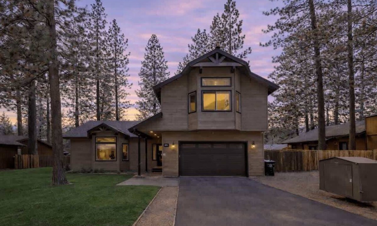 Bijou Park Acres House | Angora Lodge: Hot Tub, Game Room, Dog Friendly