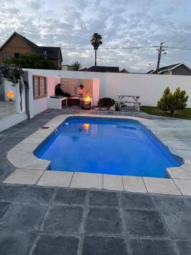 Grassy Park Apartment | Apartment ∙ 2 bedrooms ∙ 2 guests