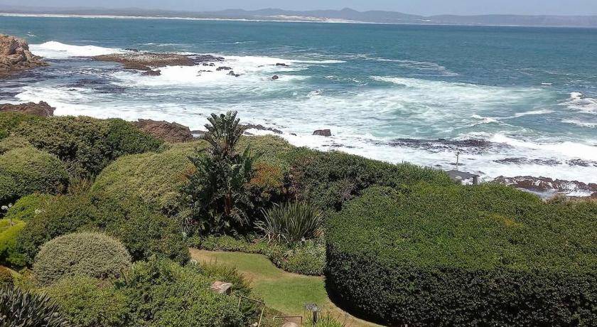 Eastcliff Apartment | Apartment ∙ 2 bedrooms ∙ 4 guests
