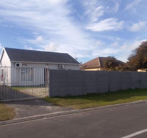 Goodwood House | Aphiwe Guesthouse