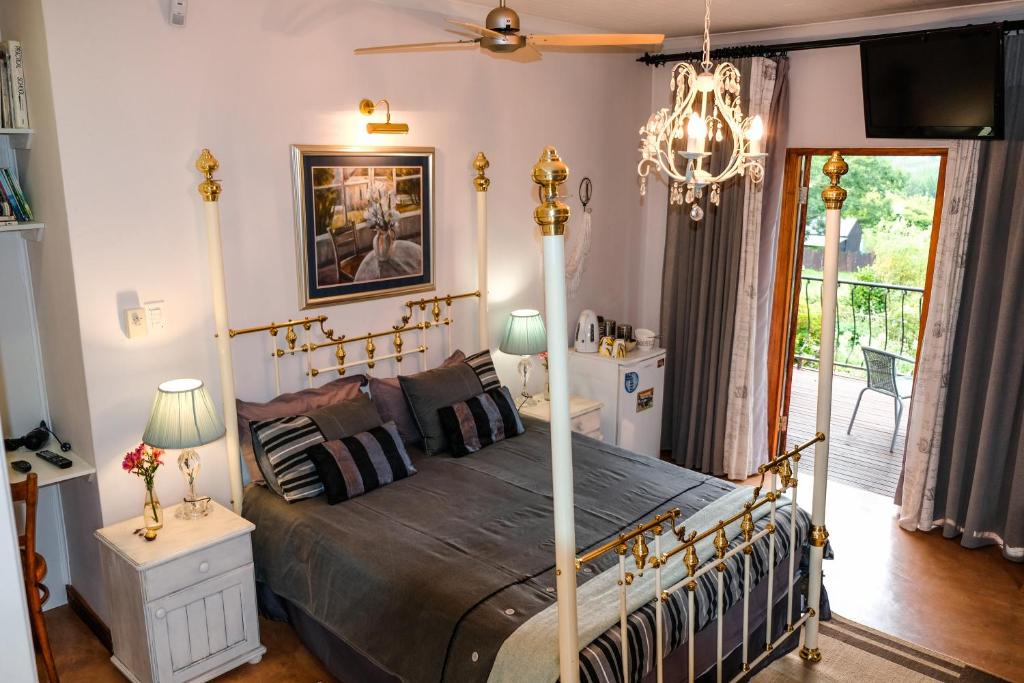 Haenertsburg House | Art Gallery Guest House