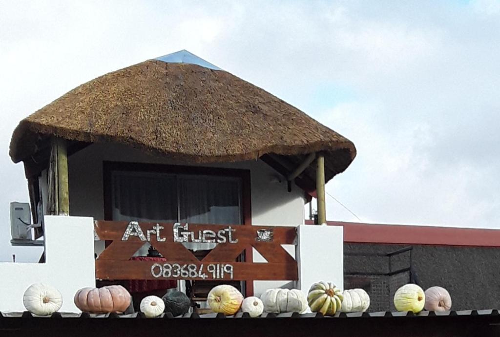 Lutzville House | Art Guest House