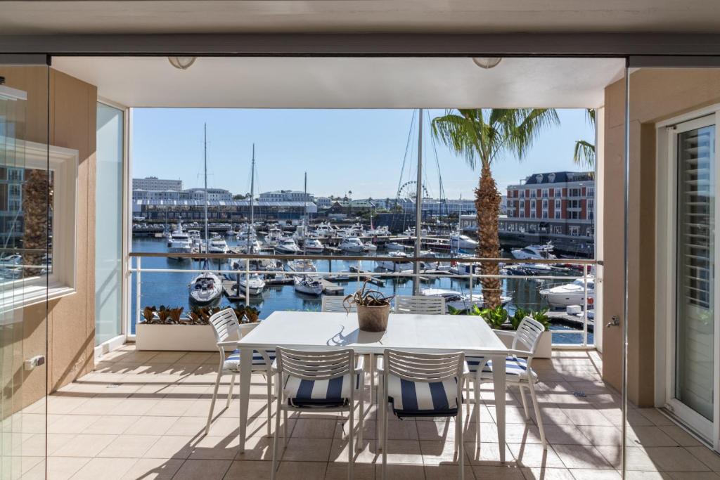 Victoria and Alfred Waterfront Apartment | Atlantic Marina
