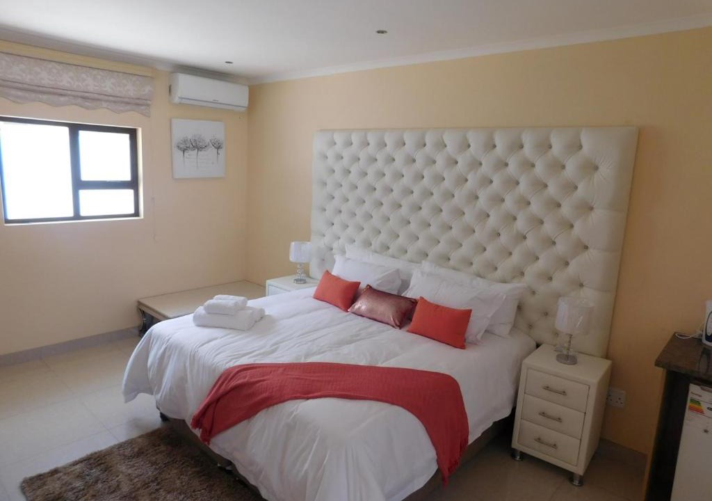 Beacon Bay Bed & Breakfast | Avalon Lodge
