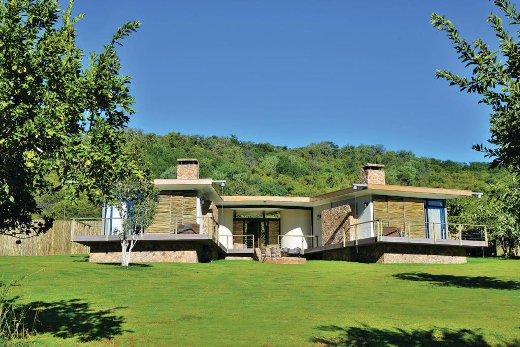 Rooiberg Cabin | Babirwa Golf and Bush Lodge