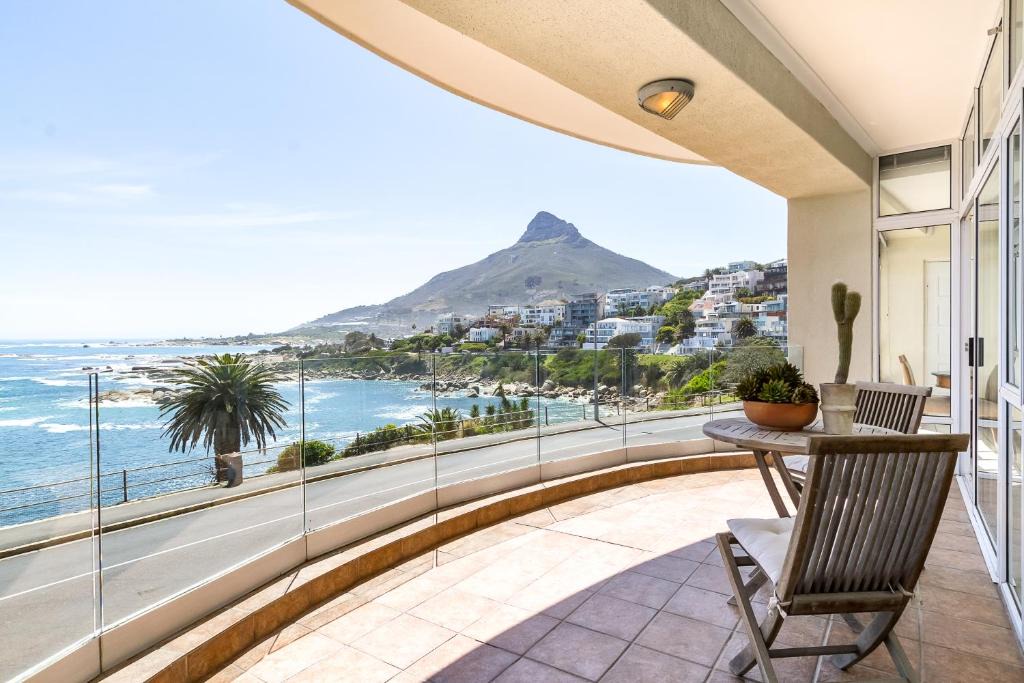 Camps Bay Apartment | Balie Bay