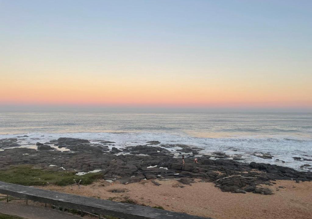 Ballito Apartment | Ballito Sun-Shine families or couples only