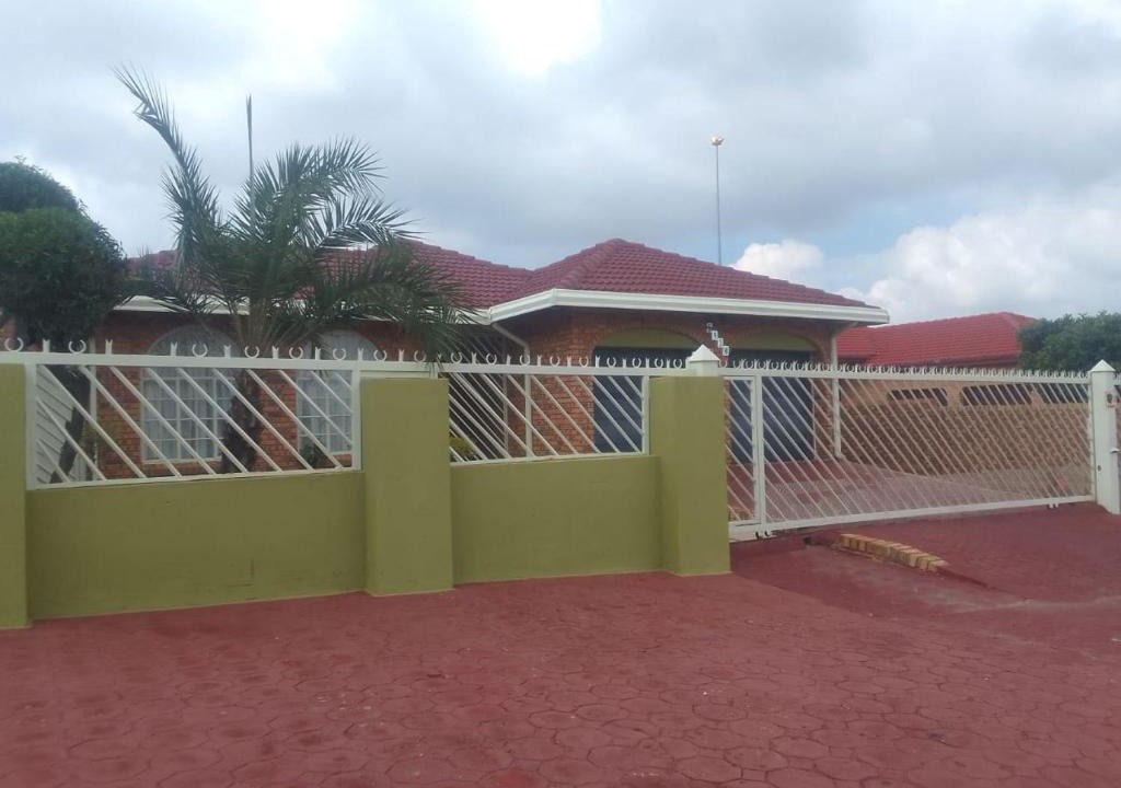 Soshanguve Apartment | Bambati residence