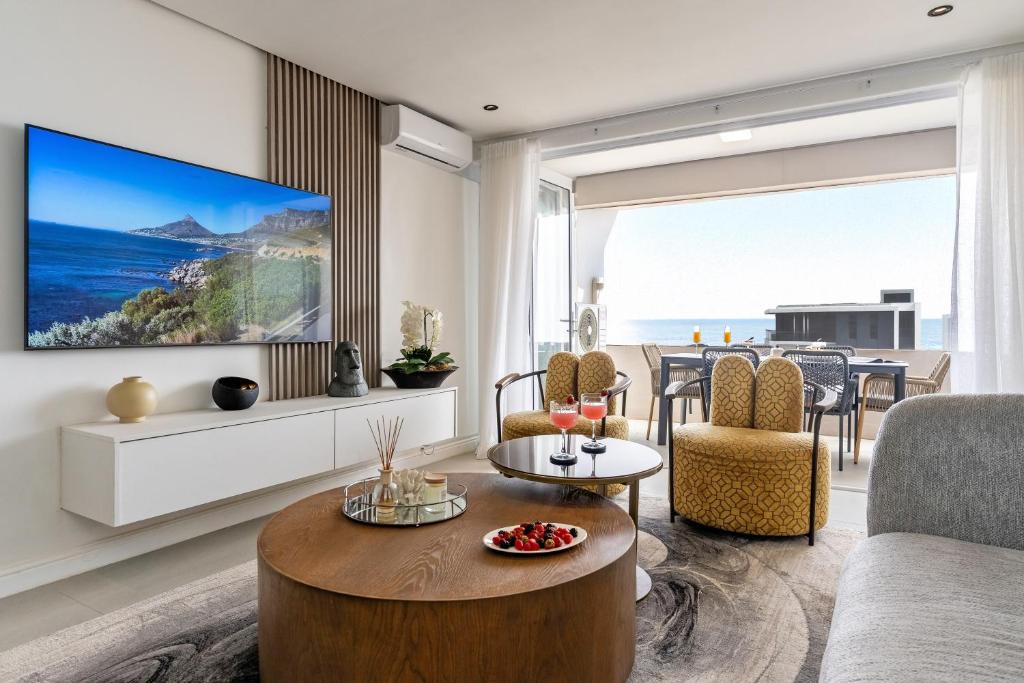 Bantry Bay Apartment | Bantry Alanda - Modern Apt in Bantry Bay with views