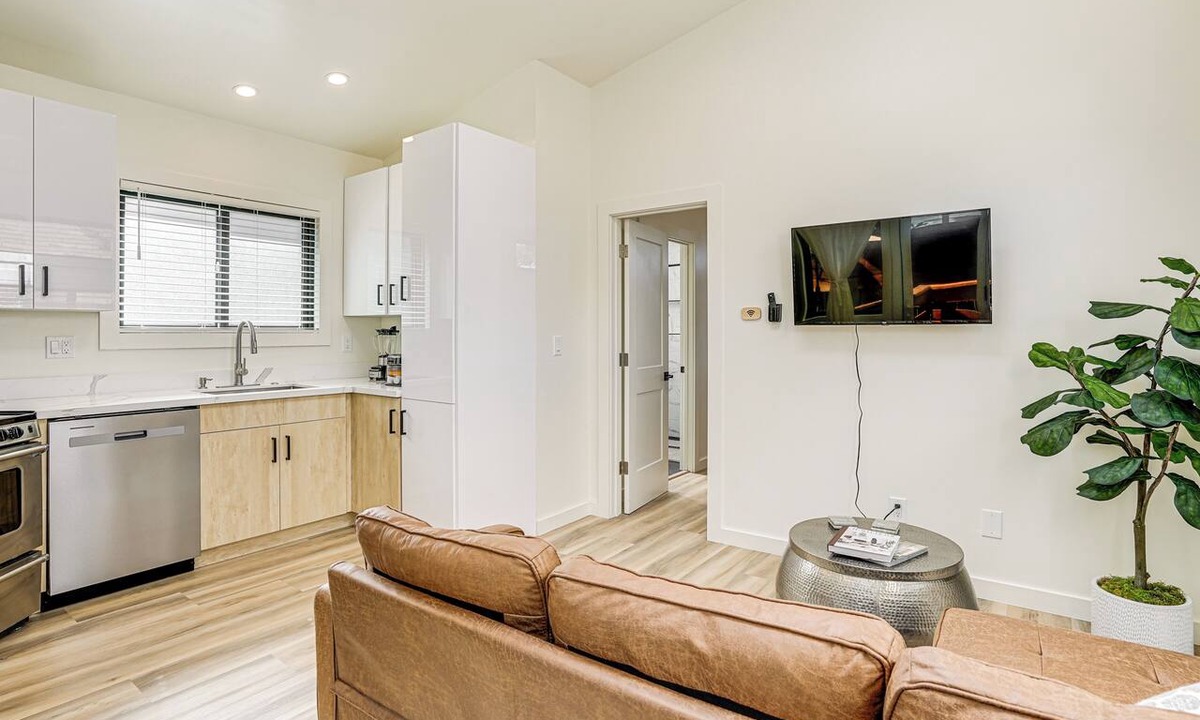 Pinole Apartment | Bay Area Apt w/Patio: Near Parks & Hiking!