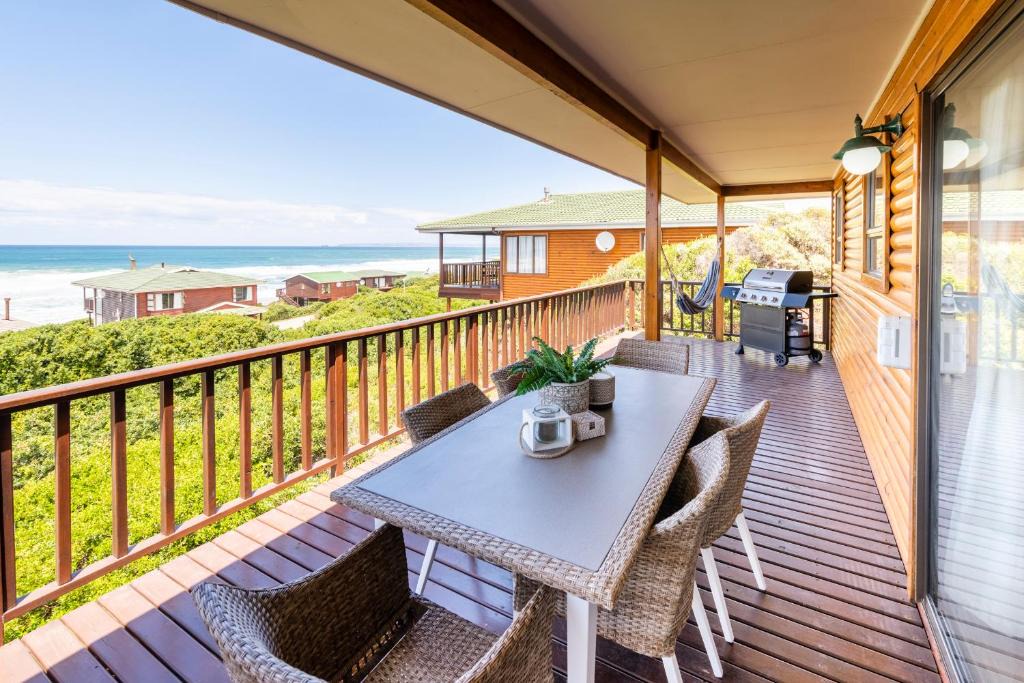Bothastrand House | Beach House - Stunning Sea Views - Beach 3 min Walk
