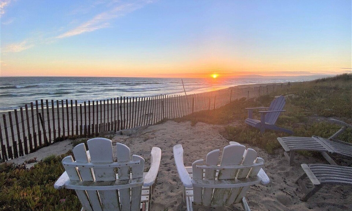 Watsonville House | Beachfront! Ping pong, 8 beds, 2 en suites wide ocean views