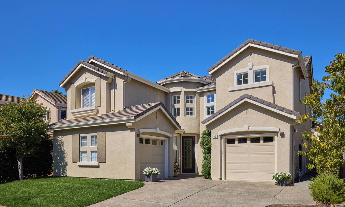 Napa House | Beautiful 4 Bedroom Napa Valley Wine Country Getaway - Food & Wine Mecca