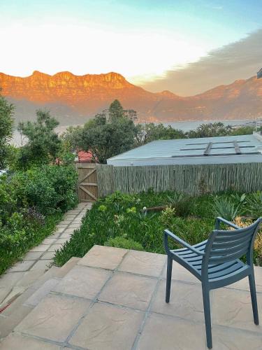 Hout Bay Apartment | BEAUTIFUL VIEW Garden Apartment