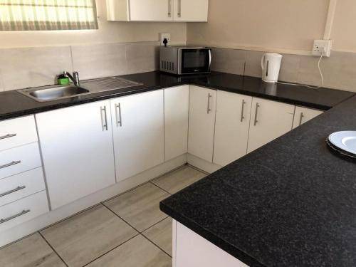 Grahamstown Bed & Breakfast | Bed and breakfast ∙ 2 guests