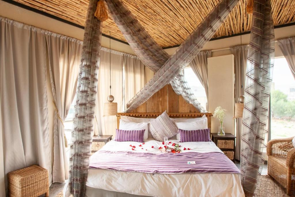 Strand Apartment | Bedrock Executive Top Floor En-Suite Studio