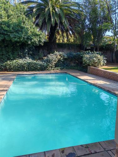 Waverley House | BEE-autiful Stay SC Garden Cottage