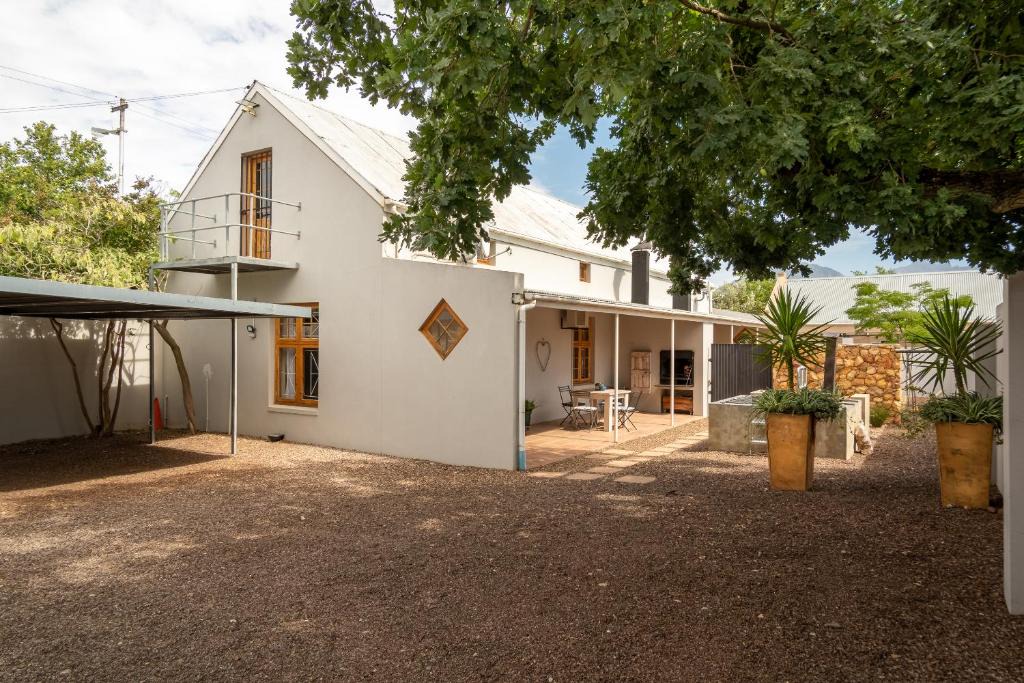 Tulbagh Apartment | Bergsicht Country Cottages - Town
