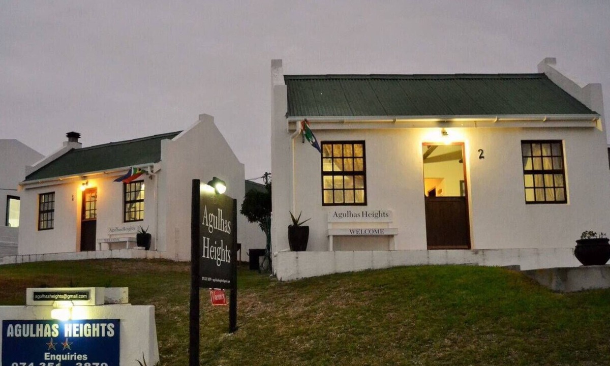 L'Agulhas Cottage | Best ocean views!