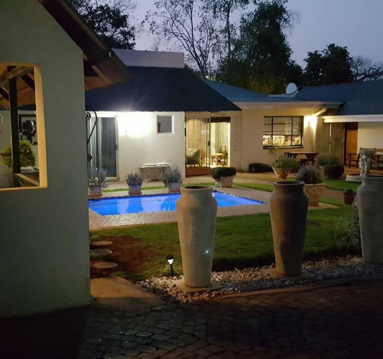 Brits House | Big Tree Guesthouse Brits