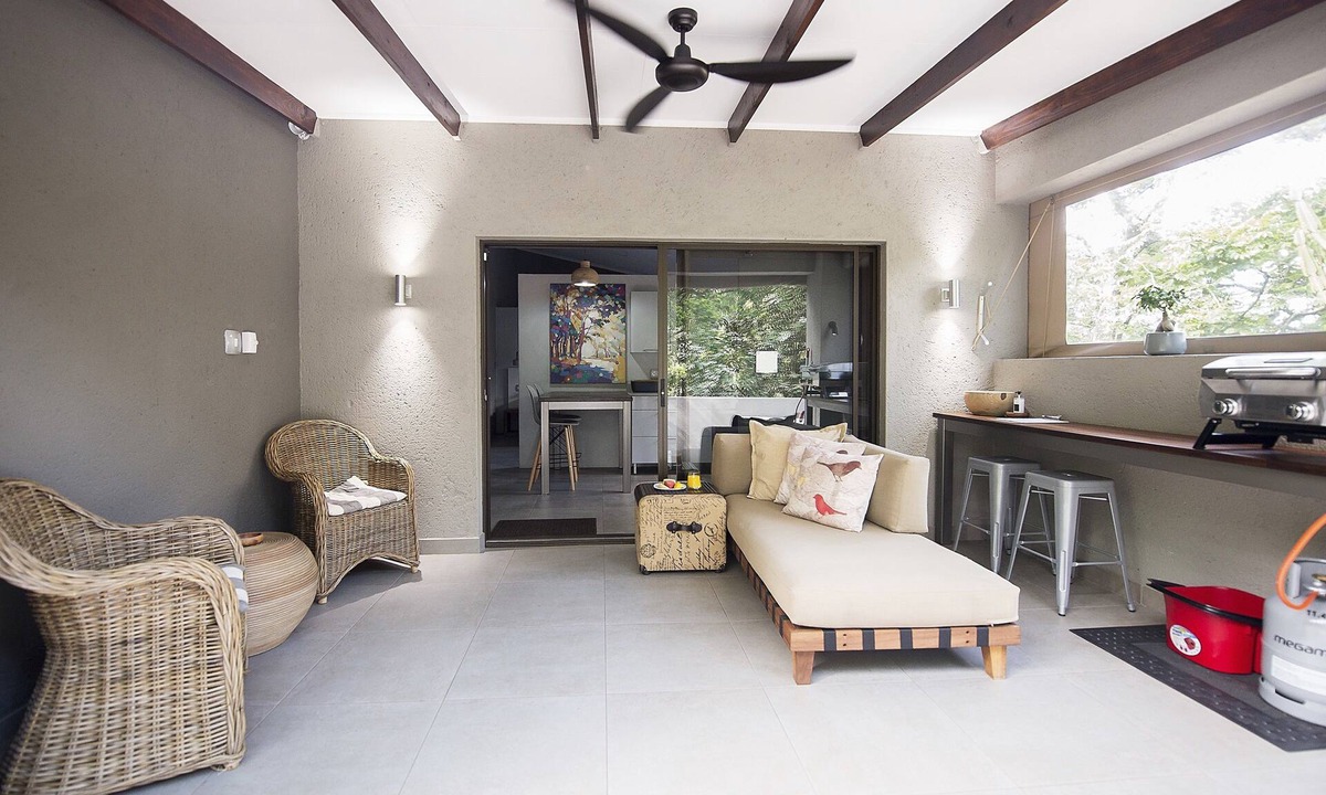 Nelspruit Apartment | Birds Babble Self Catering Guest House