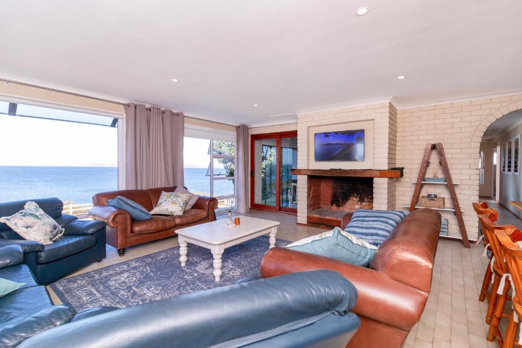 Britannia Bay House | Blaaskans