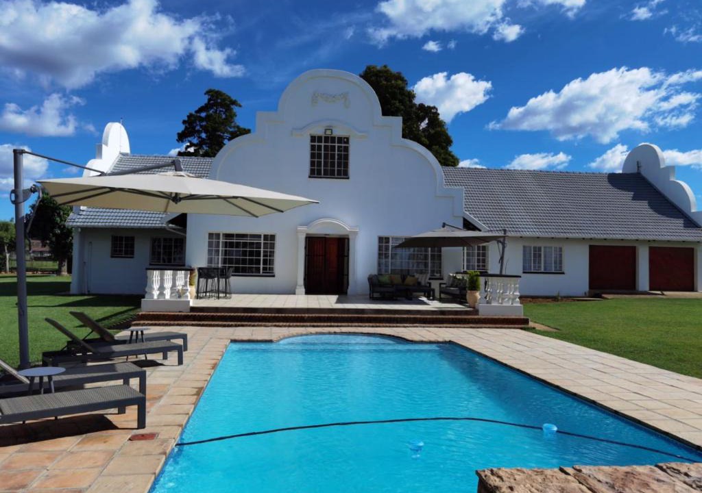 Thembisile Apartment | Blackwood Eco Lodge