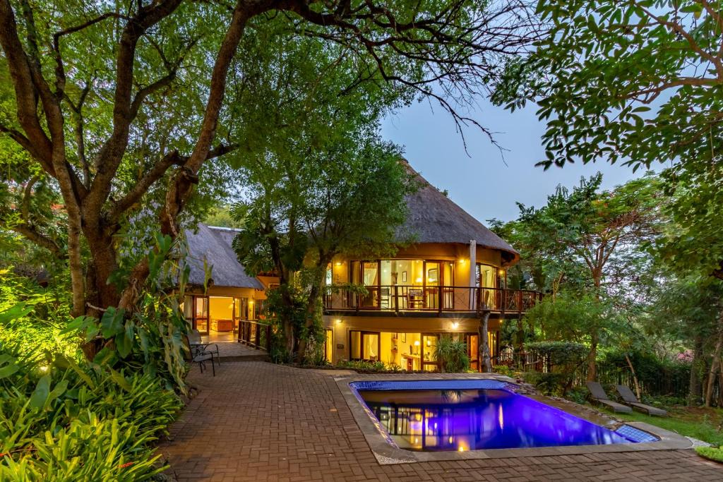 Hazyview House | Blue Jay Lodge