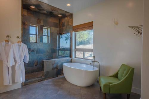 Bradley House | Blue Oak Oasis