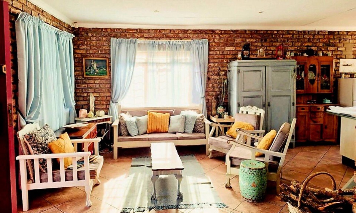 Boknes Strand House | Boknesstrand Beachy Charm: Mermaids Cottage Near Shore & Shops.
