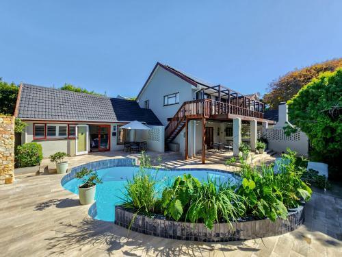 Constantia House | Branch & Vine Cottages - Constantia