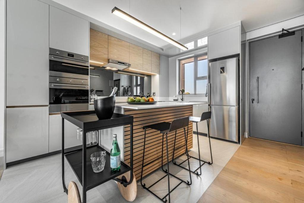 Green Point Apartment | Brand new Apartment close to Stadium and V&A Waterfront