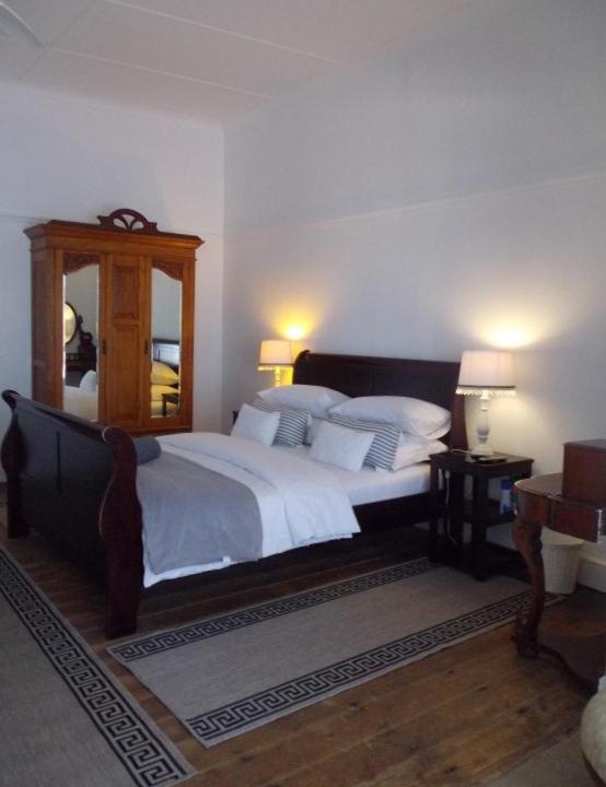 Kidd's Beach Bed & Breakfast | Breeze Inn Guesthouse