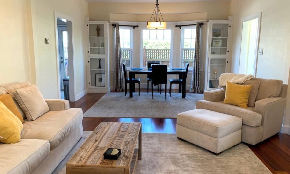 Central San Mateo House | Bright and Beautiful Craftsman in downtown San Mateo