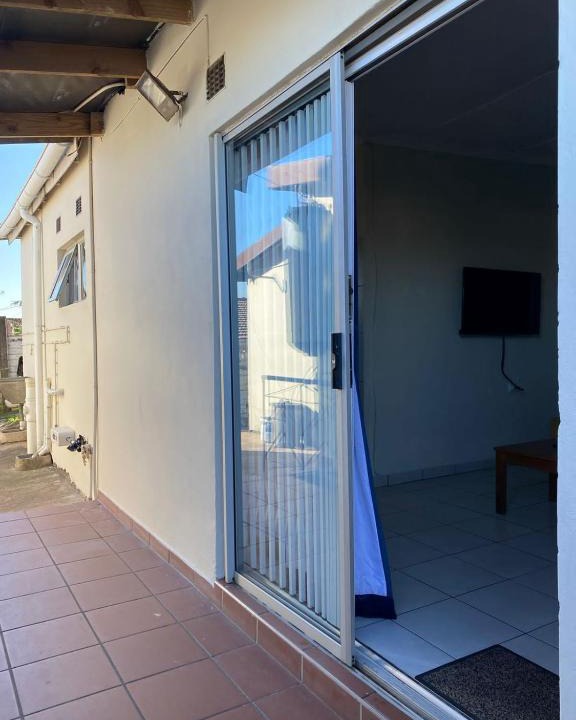 Durban North Apartment | Bryan’s Getaway