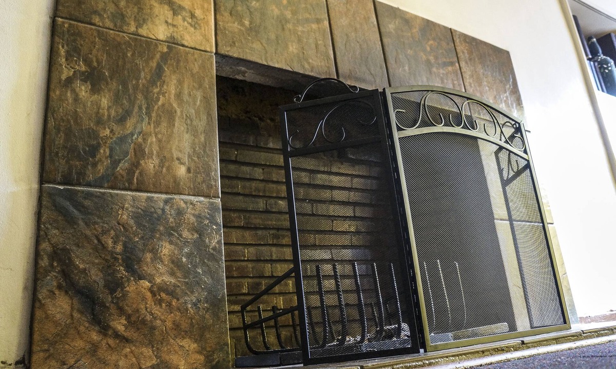 Kempton Park House | Budget Accommodation at OR Tambo International Airport