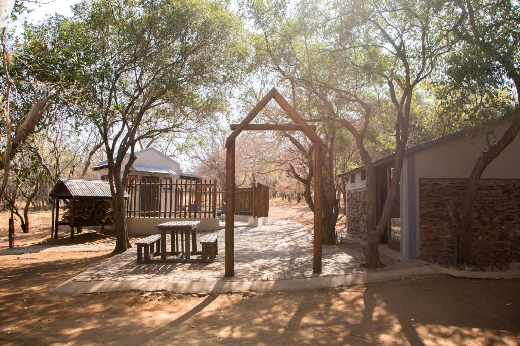 Leeupoort House | Bush Camp