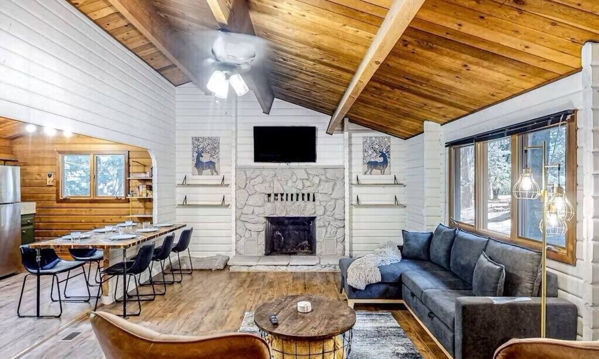 Cedar Ridge Cabin | CABIN RETREAT IN THE TREES WITH HOT TUB & CLOSE TO ROLLINS LAKE