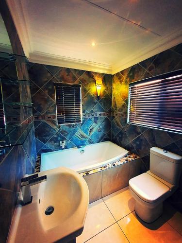 Kathu House | Caesars Place Guest House