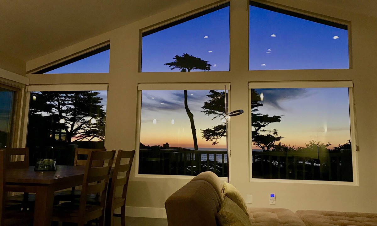 Park Hill House | Cambria Park Shores, across from beach amazing Views!