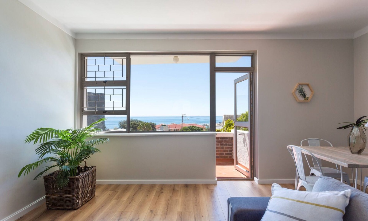 Camps Bay Apartment | Camps Bay Holiday Apartments Unit 4