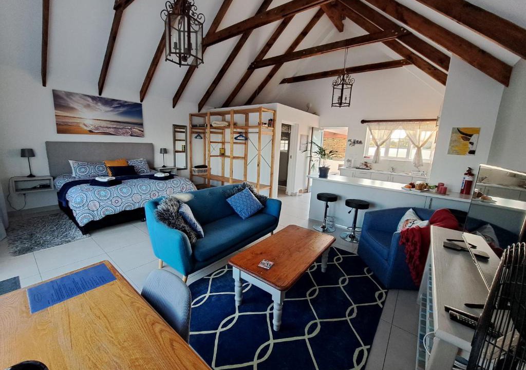Welgemoed Apartment | Cape Dutch Flair