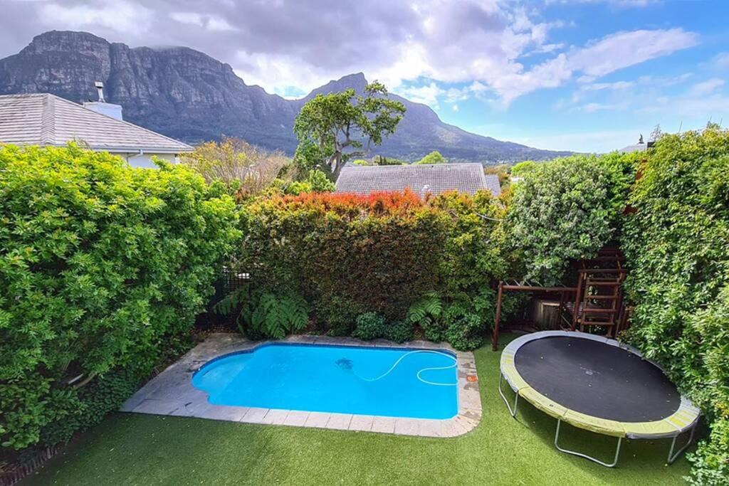 Claremont House | Cape Town Lock-and-Go House Ideal for your Holiday
