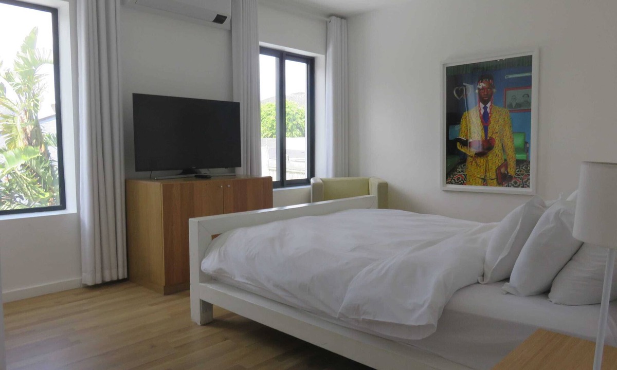 Capri Villa | Cape white villa - Family & Friends suite