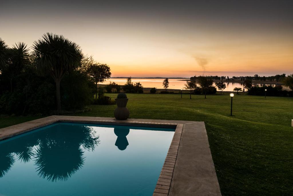 Metsimaholo House | Casa Cara Vaaldam Villa